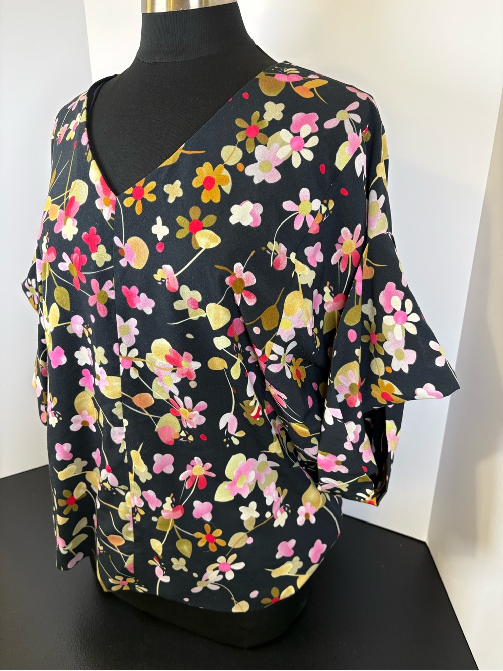 CAbi Black Floral V-Neck Flutter Sleeve Blouse - Picture 3 of 6